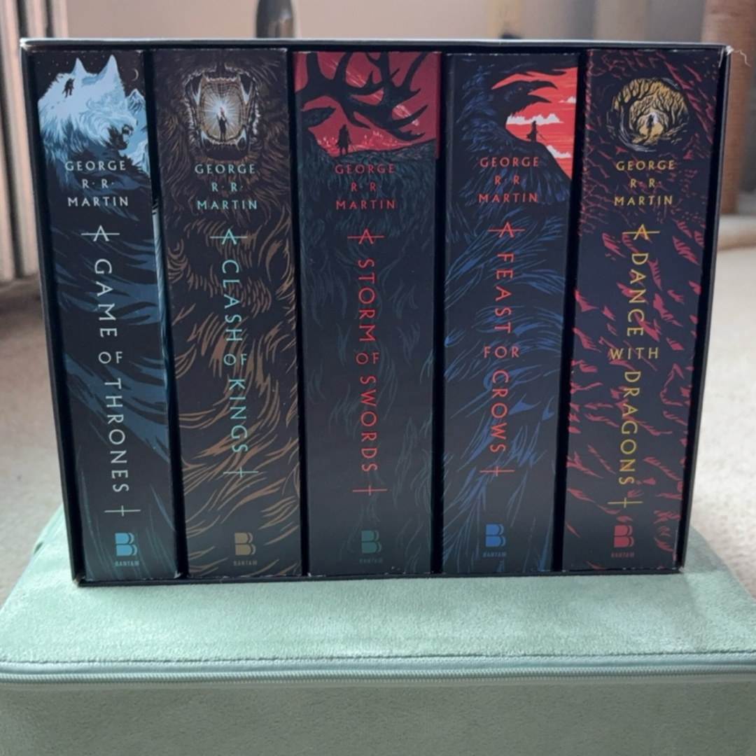 George R. R. Martin's a Game of Thrones 5-Book Boxed Set (Song of Ice and Fire Series)