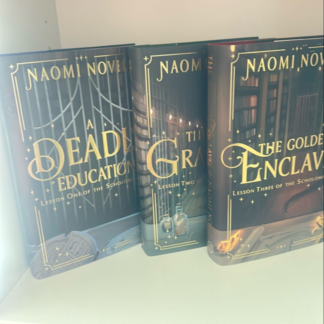 Fairyloot A Deadly Education set 