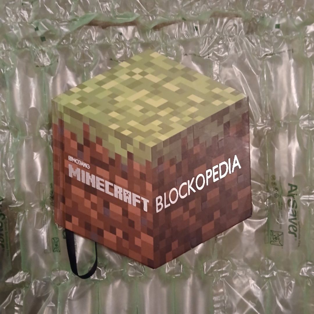 Minecraft: Blockopedia by Mojang AB, The Official Minecraft Team