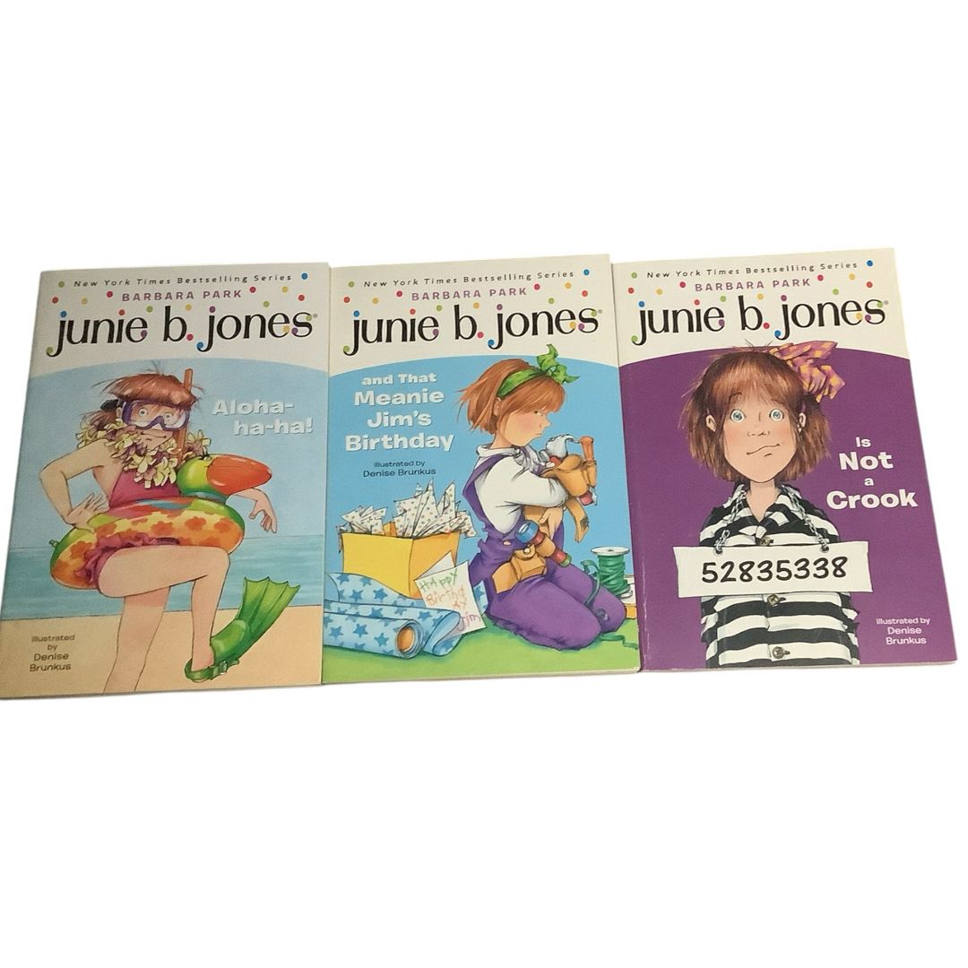 Junie B. Jones #9: Junie B. Jones Is Not a Crook