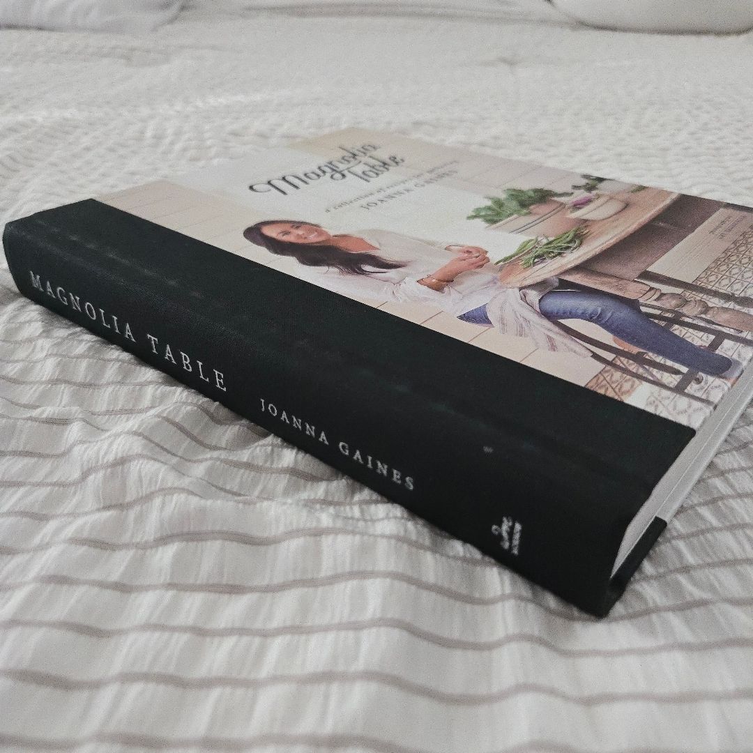 Magnolia Table by Joanna Gaines; Marah Stets, Hardcover | Pangobooks