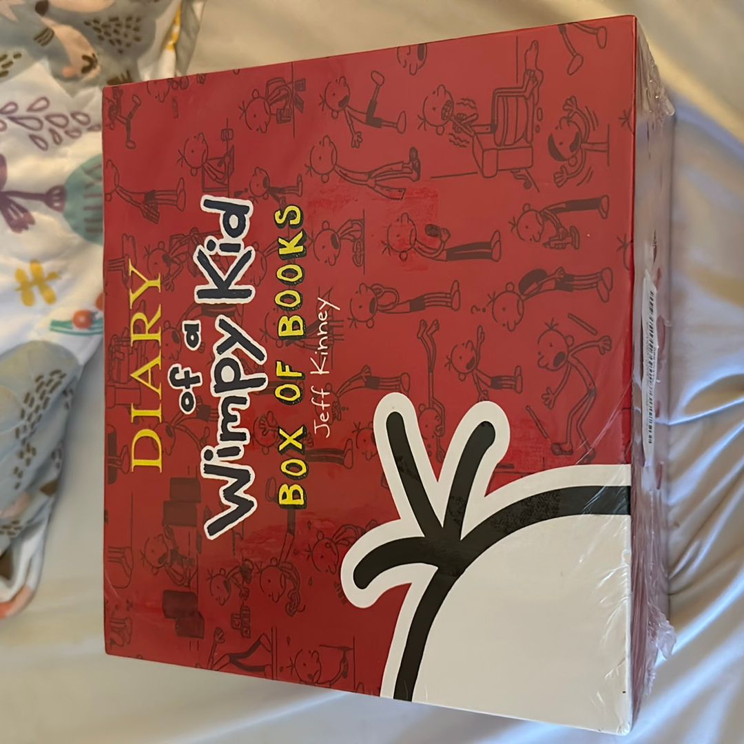 Diary of a Wimpy Kid Box Set 1-16 by Jeff Kinney, Paperback