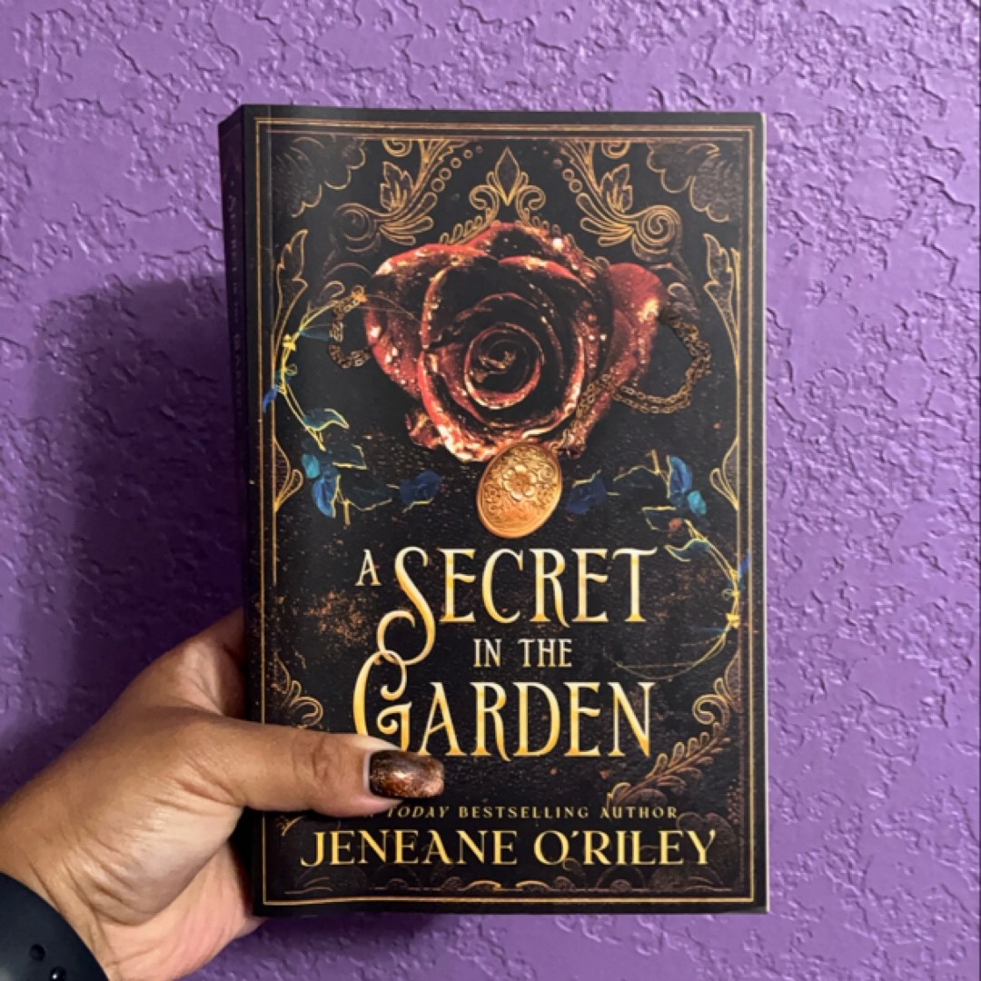 A Secret in the Garden (Deluxe Edition)