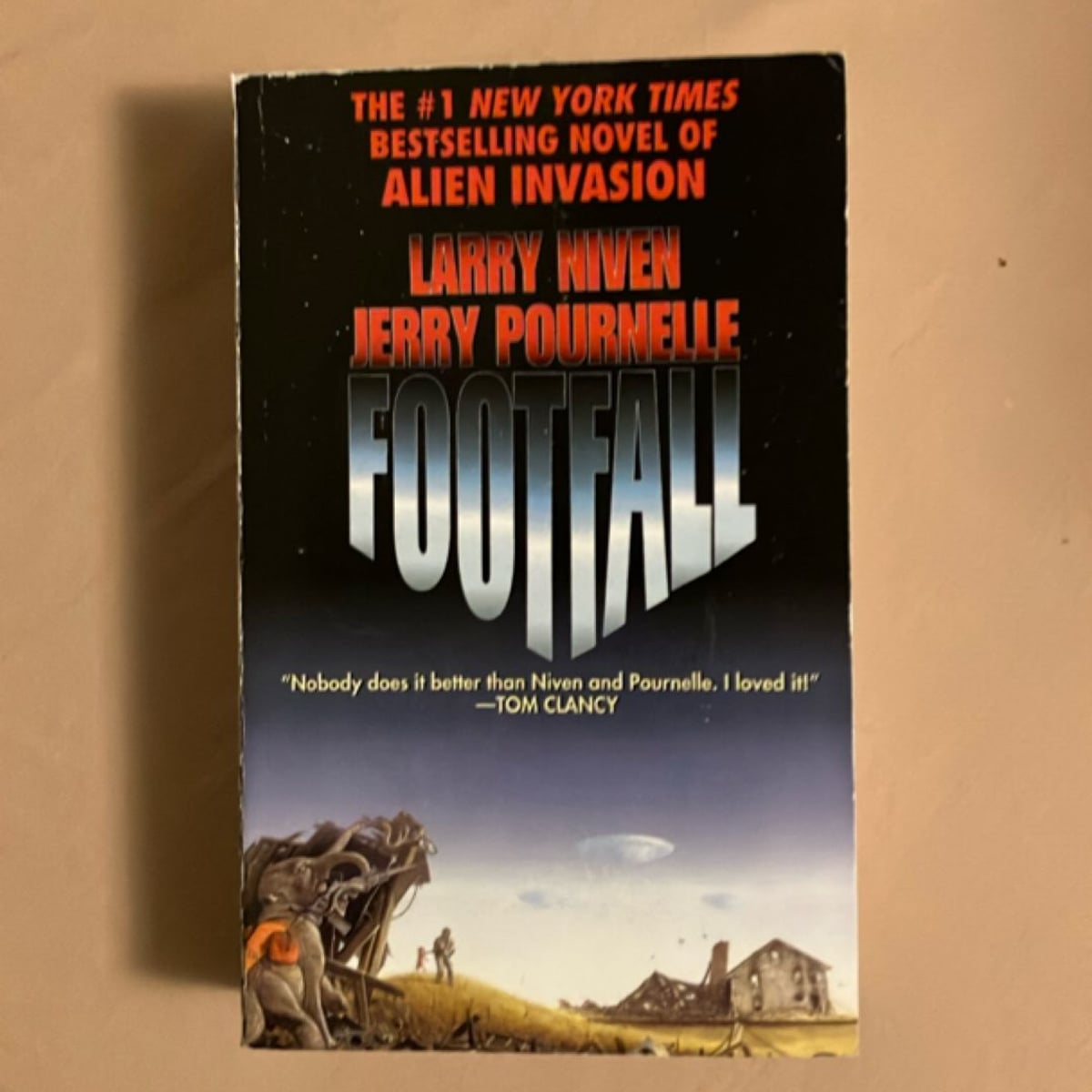 Footfall by Larry Niven, Jerry Pournelle