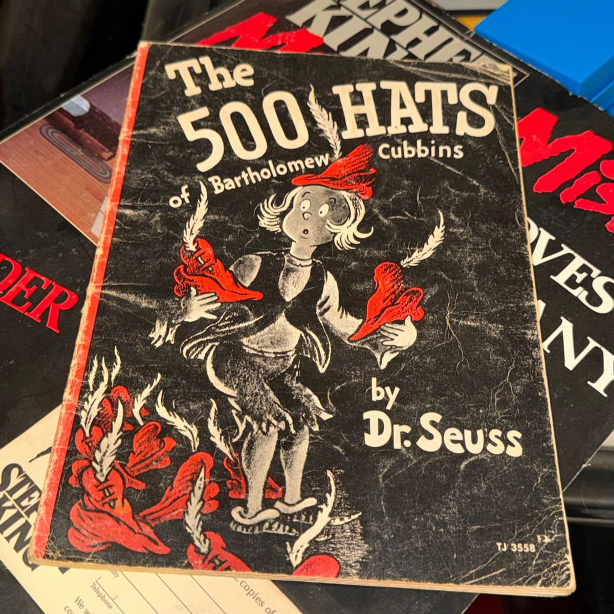 THE 500 HATS OF BARTHOLOMEW CUBBINS by DR SEUSS, Paperback | Pangobooks