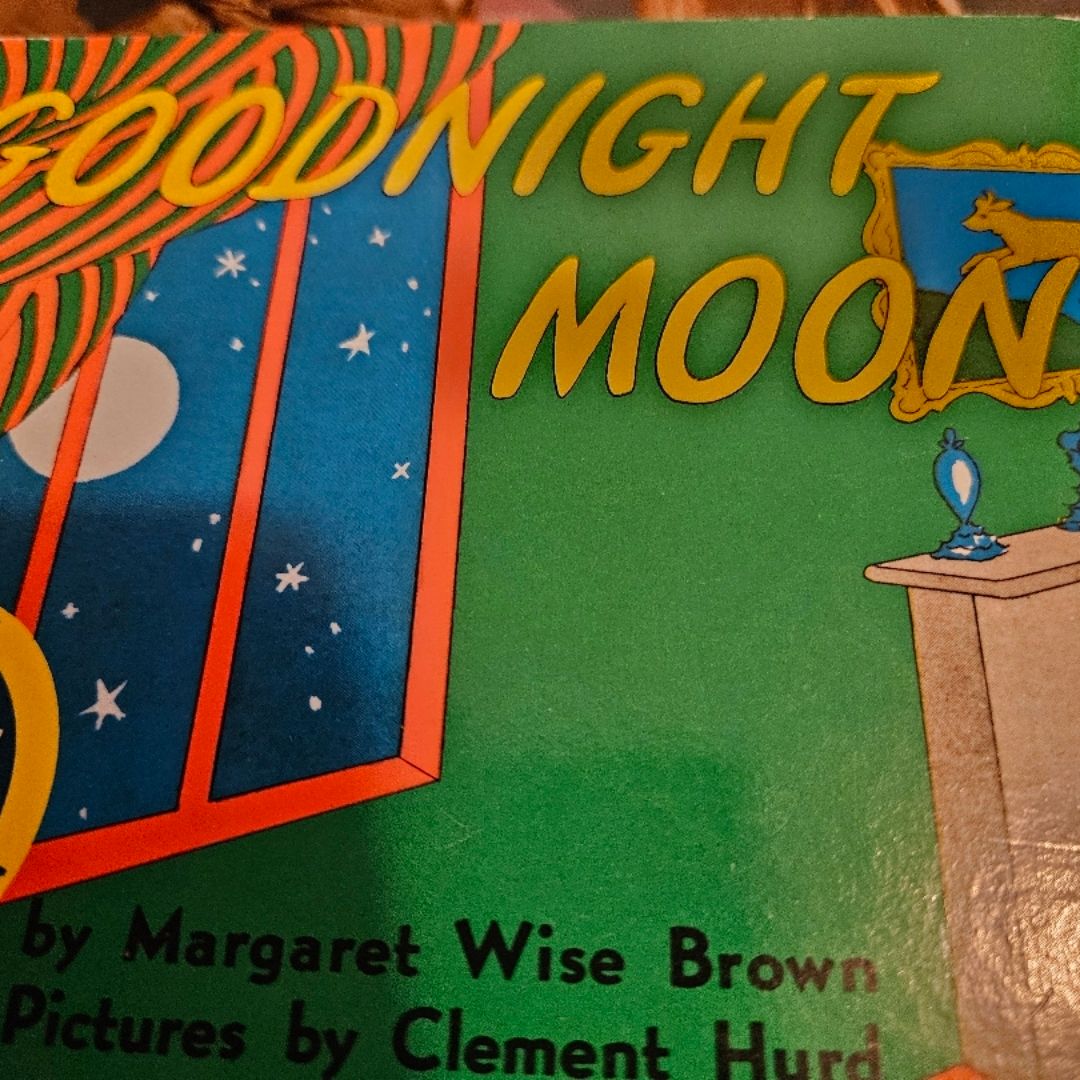 Goodnight Moon Room: a Pop-Up Book