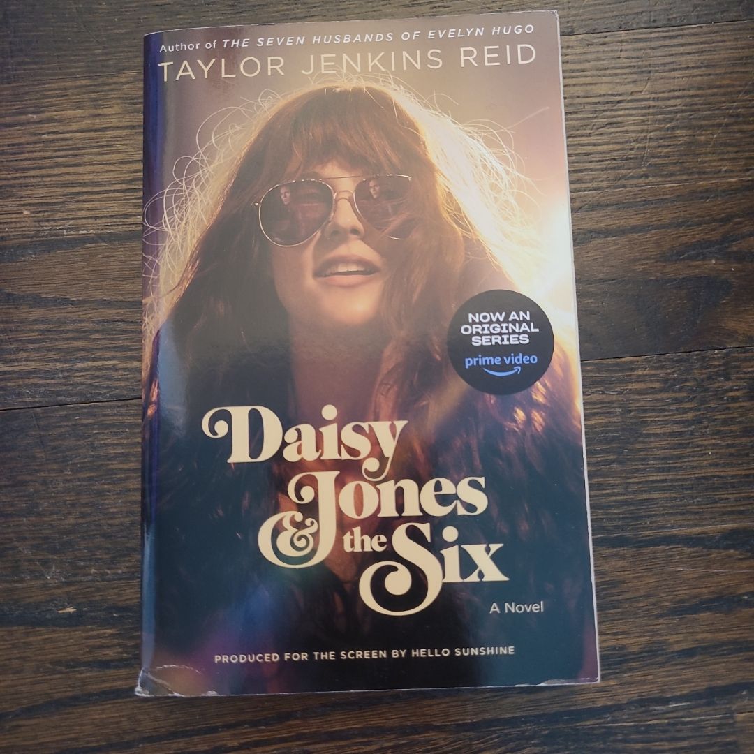 Daisy Jones and the Six (TV Tie-In Edition)