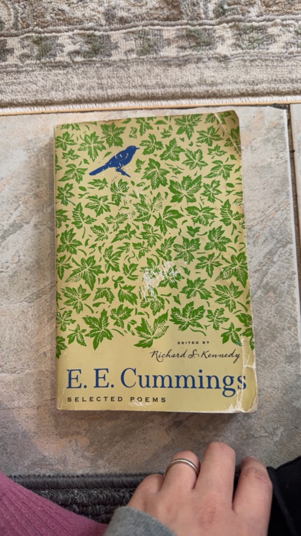 Selected Poems of e e Cummings