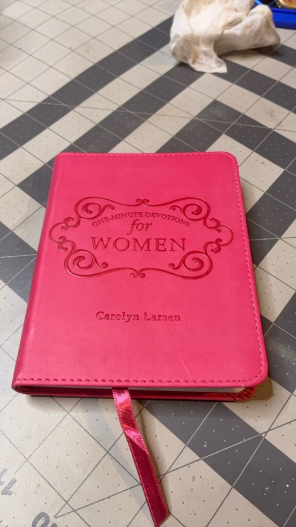 One-Minute Devotions for Women