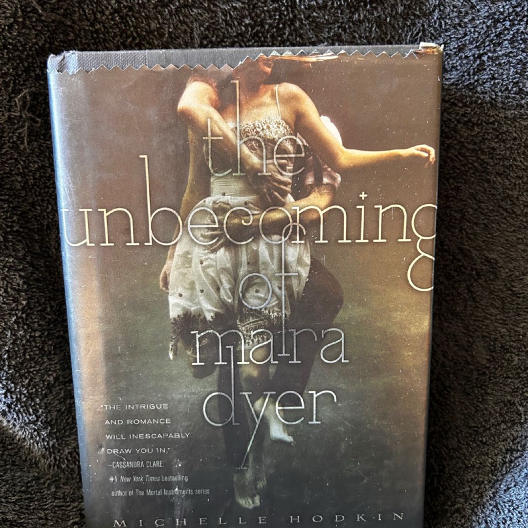 The Unbecoming of Mara Dyer