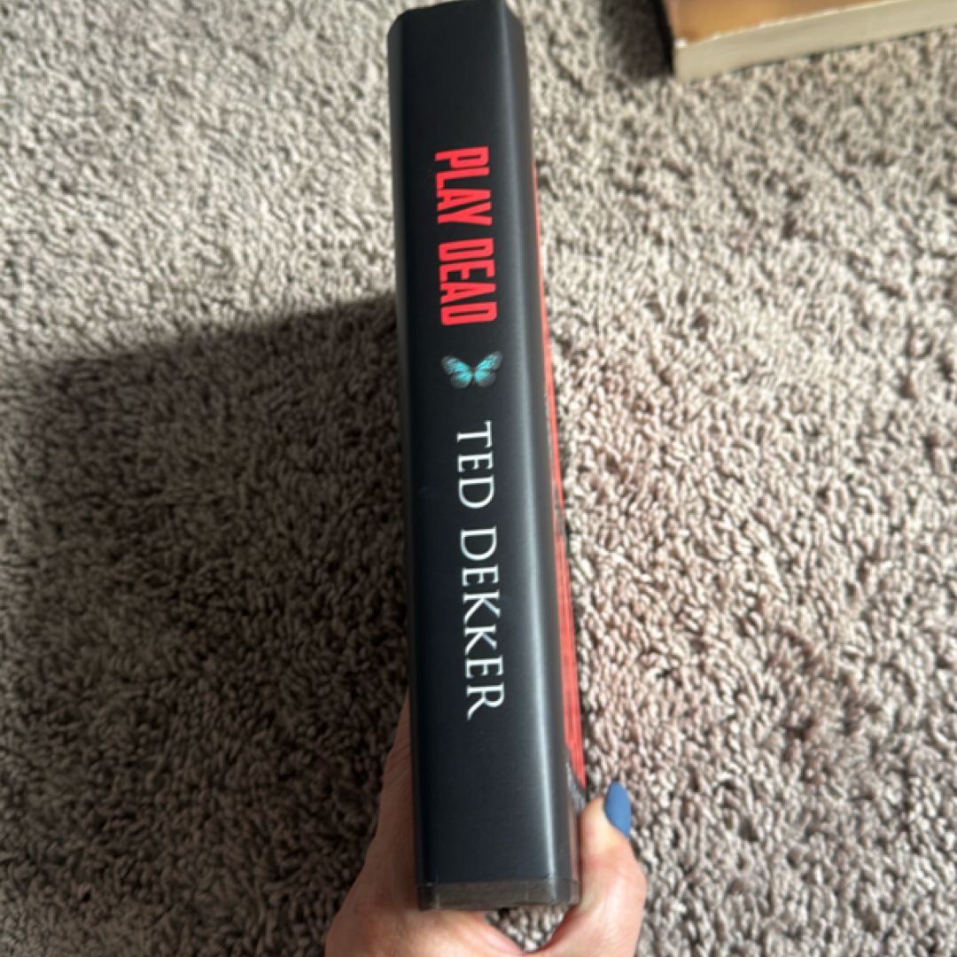 Play Dead (Hardcover)