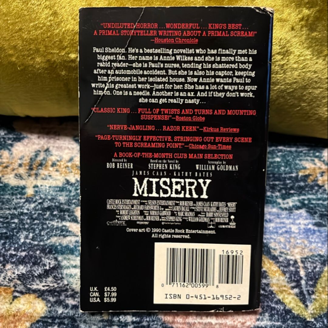 Misery by Stephen King, Paperback | Pangobooks