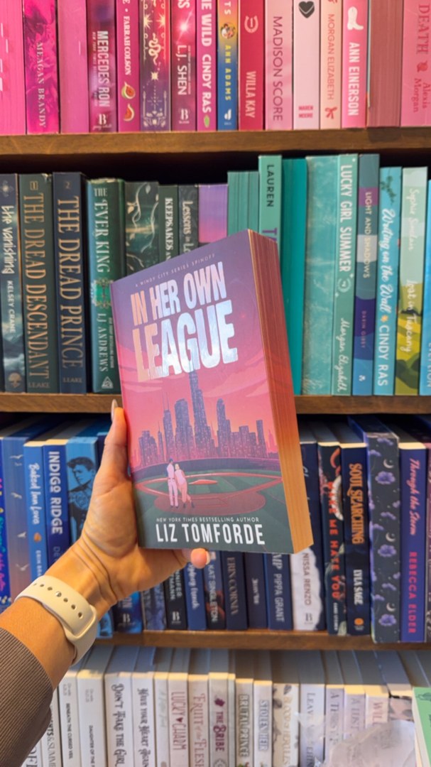 In Her Own League *OOP DELUXE EDITION
