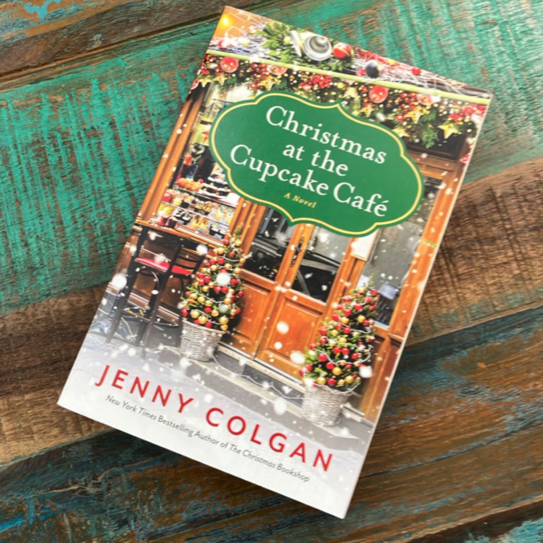 Christmas at the Cupcake Cafe