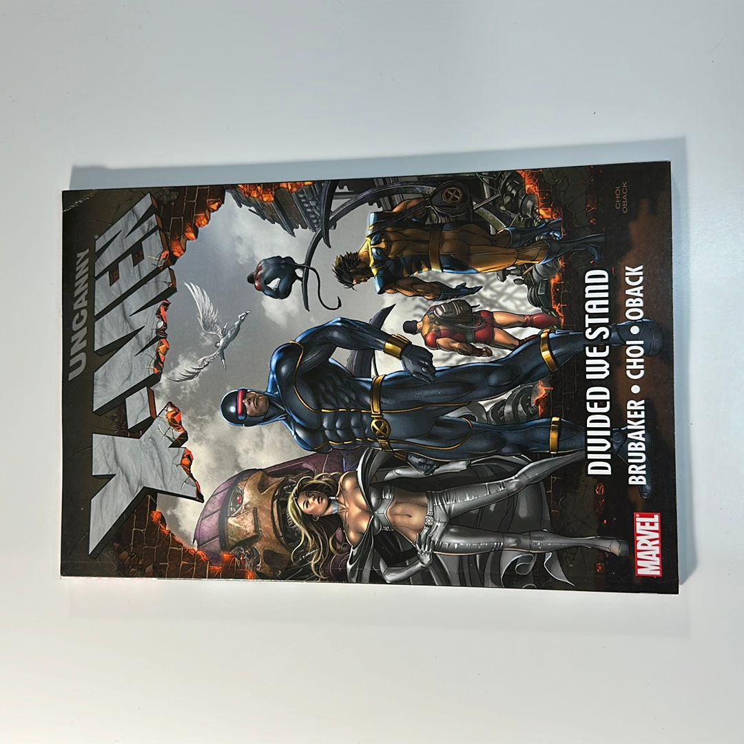 Uncanny X-Men - Divided We Stand