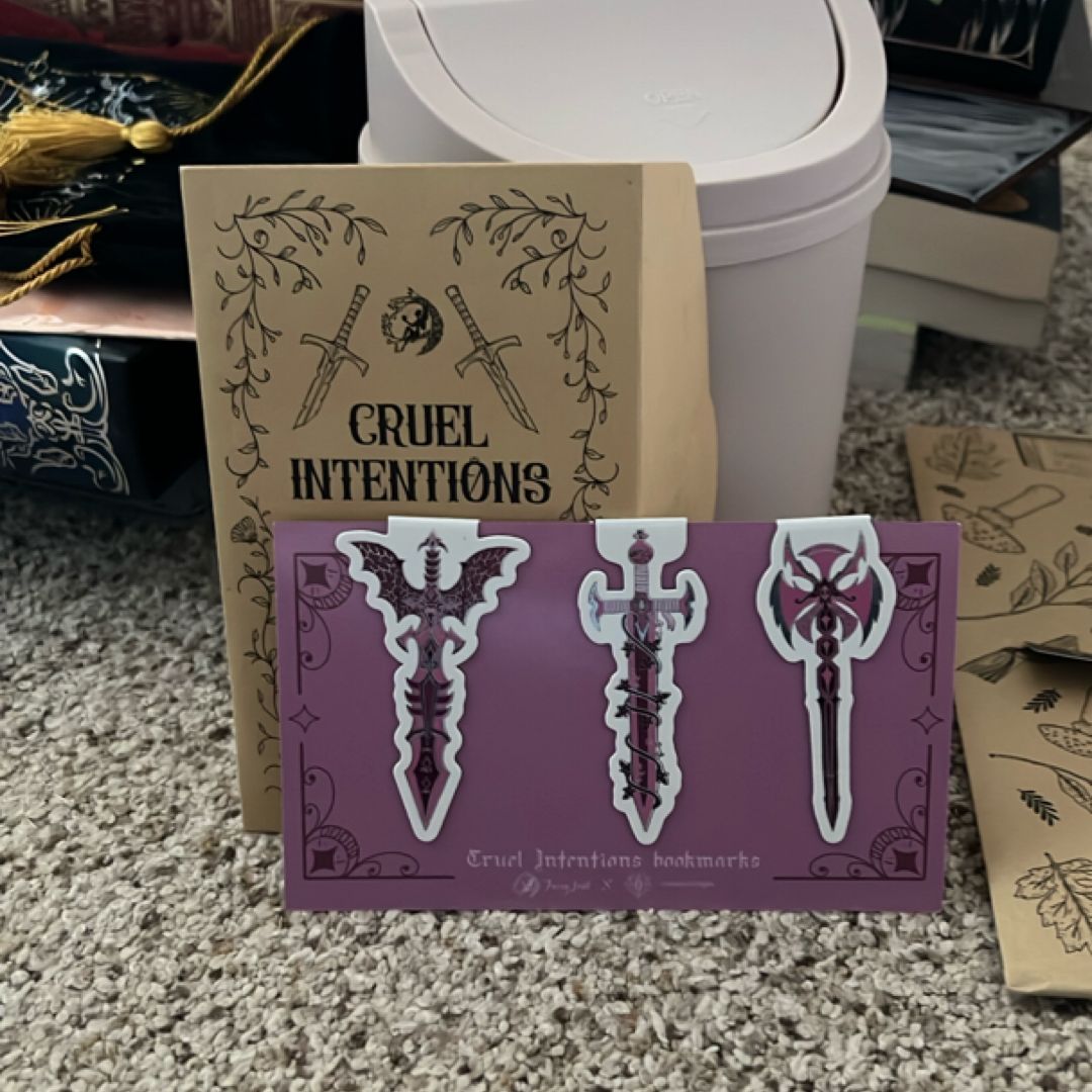 FAIRYLOOT Cruel Intentions Magnetic Bookmarks