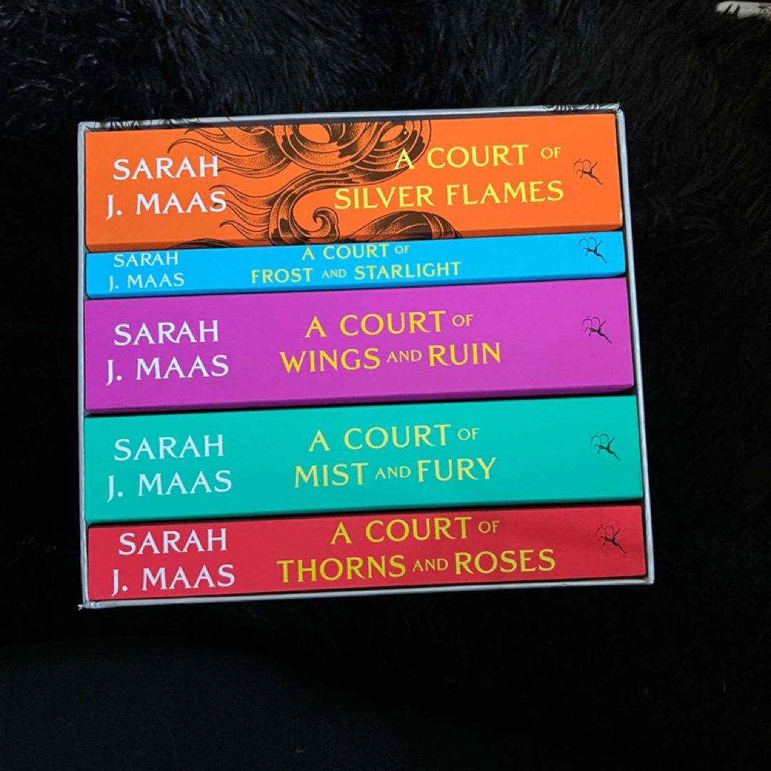 A Court of Thorns and Roses Box Set
