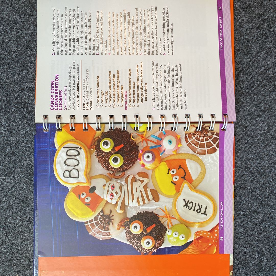 Taste of Home Halloween Mini Binder