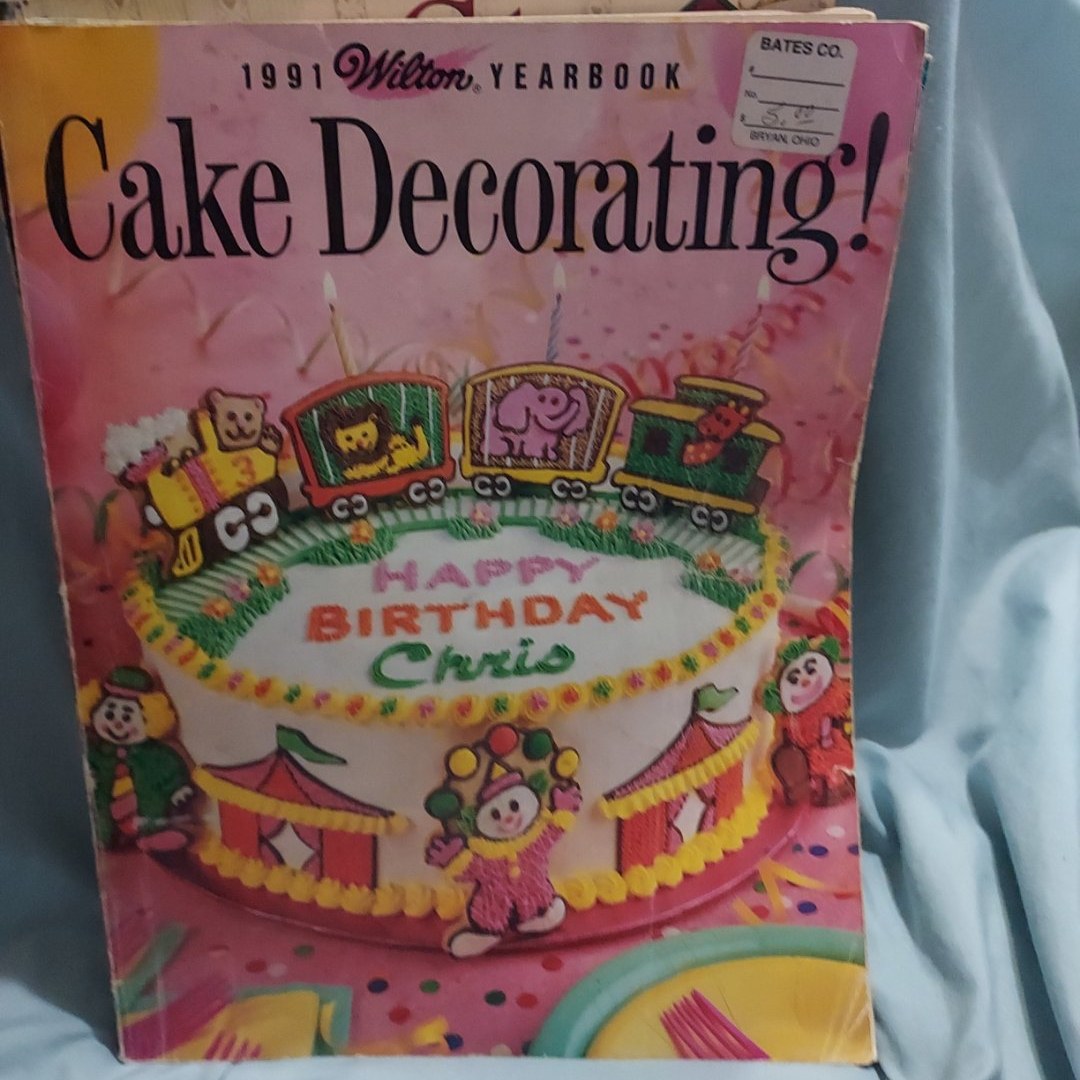1991 Wilton Yearbook of Cake Decorating!