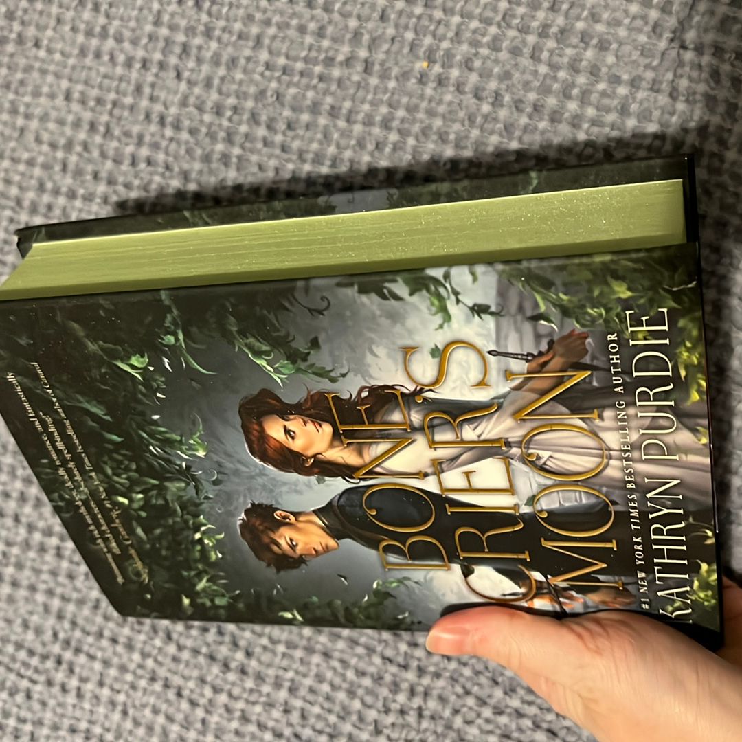 Bone Crier's Moon (Fairyloot Signed Special Edition)