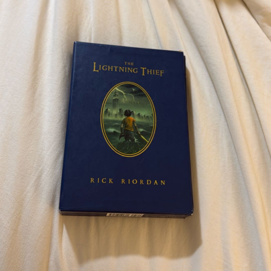 The Lightning Thief (Percy Jackson and the Olympians, Book One)