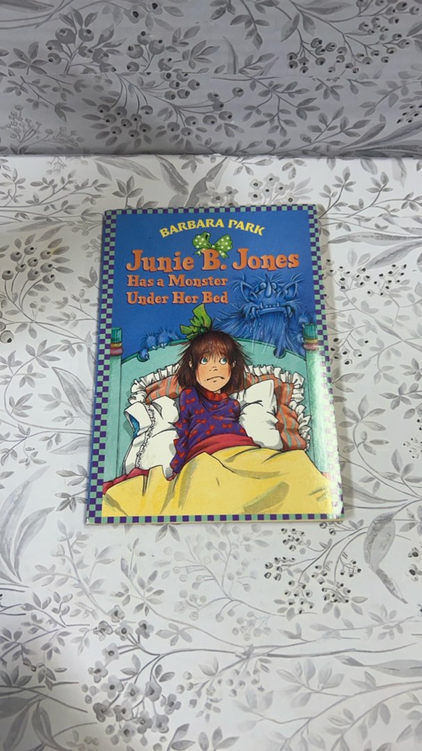 Junie B. Jones #8: Junie B. Jones Has a Monster under Her Bed