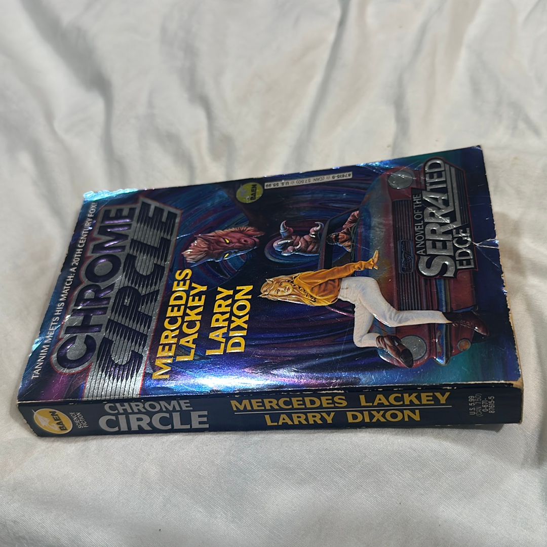 Chrome Circle. Vintage First Printing 1994