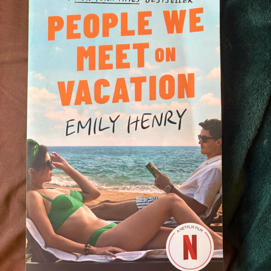 People We Meet on Vacation: Collector's Edition (Netflix Tie-In)