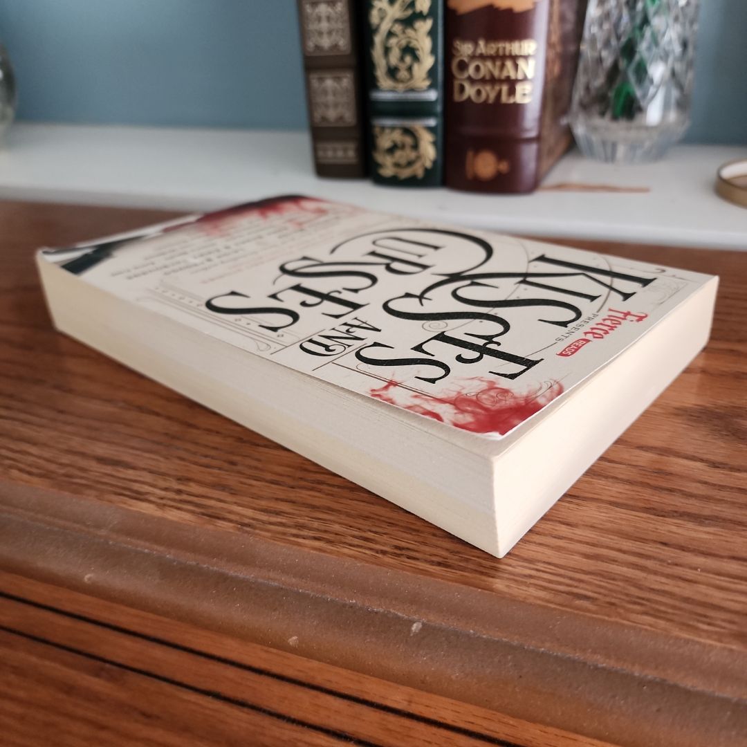 Fierce Reads: Kisses and Curses