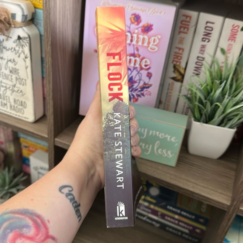 Flock by Kate STEWART, Paperback | Pangobooks