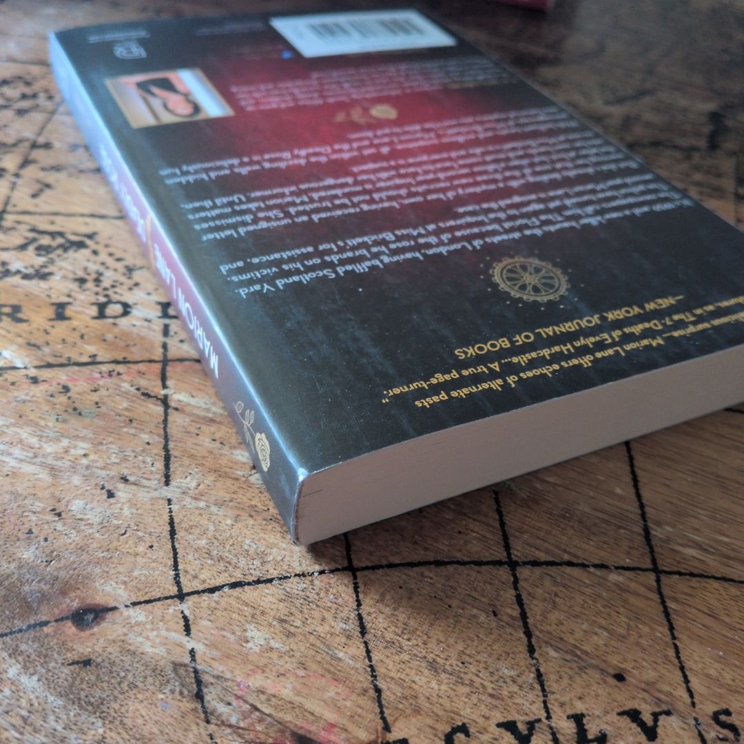 Marion Lane and the Deadly Rose