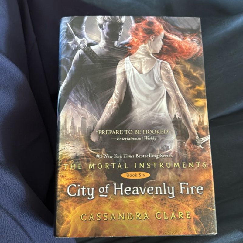 The mortal instruments by Cassandra Clare, Hardcover | Pangobooks