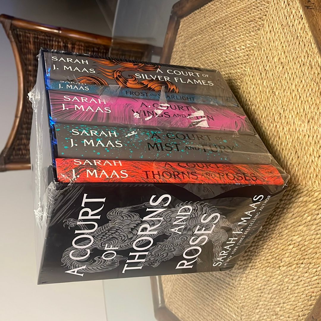 A Court of Thorns and Roses Box Set