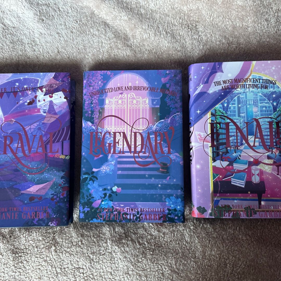 Caraval Acrylipic Series 