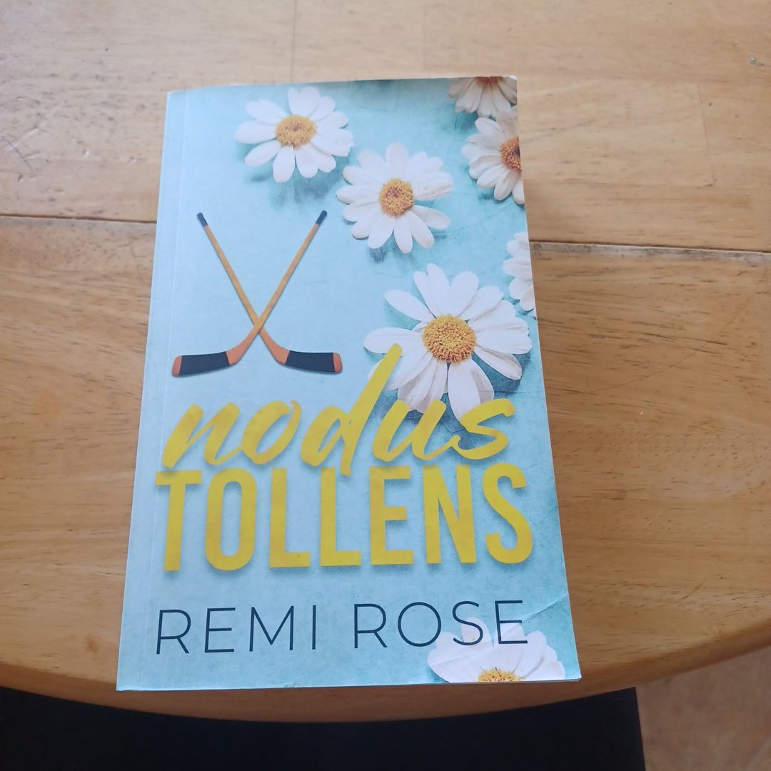 Nodus Tollens: a Sad Hockey Romance