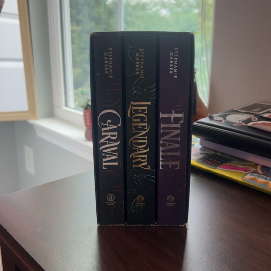 Caraval Paperback Boxed Set