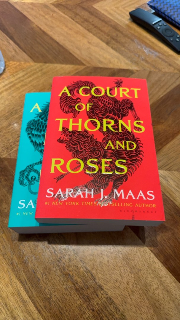 A Court of Thorns and Roses & A Court of Mist and Fury