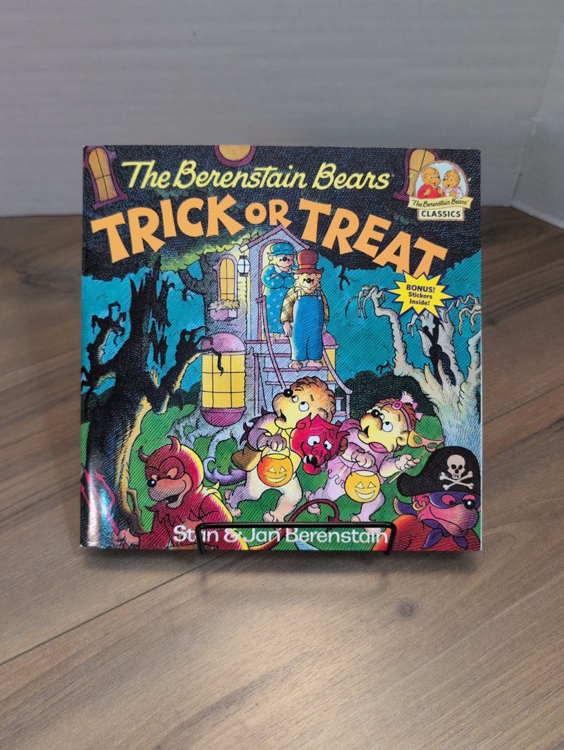 The Berenstain Bears Trick or Treat