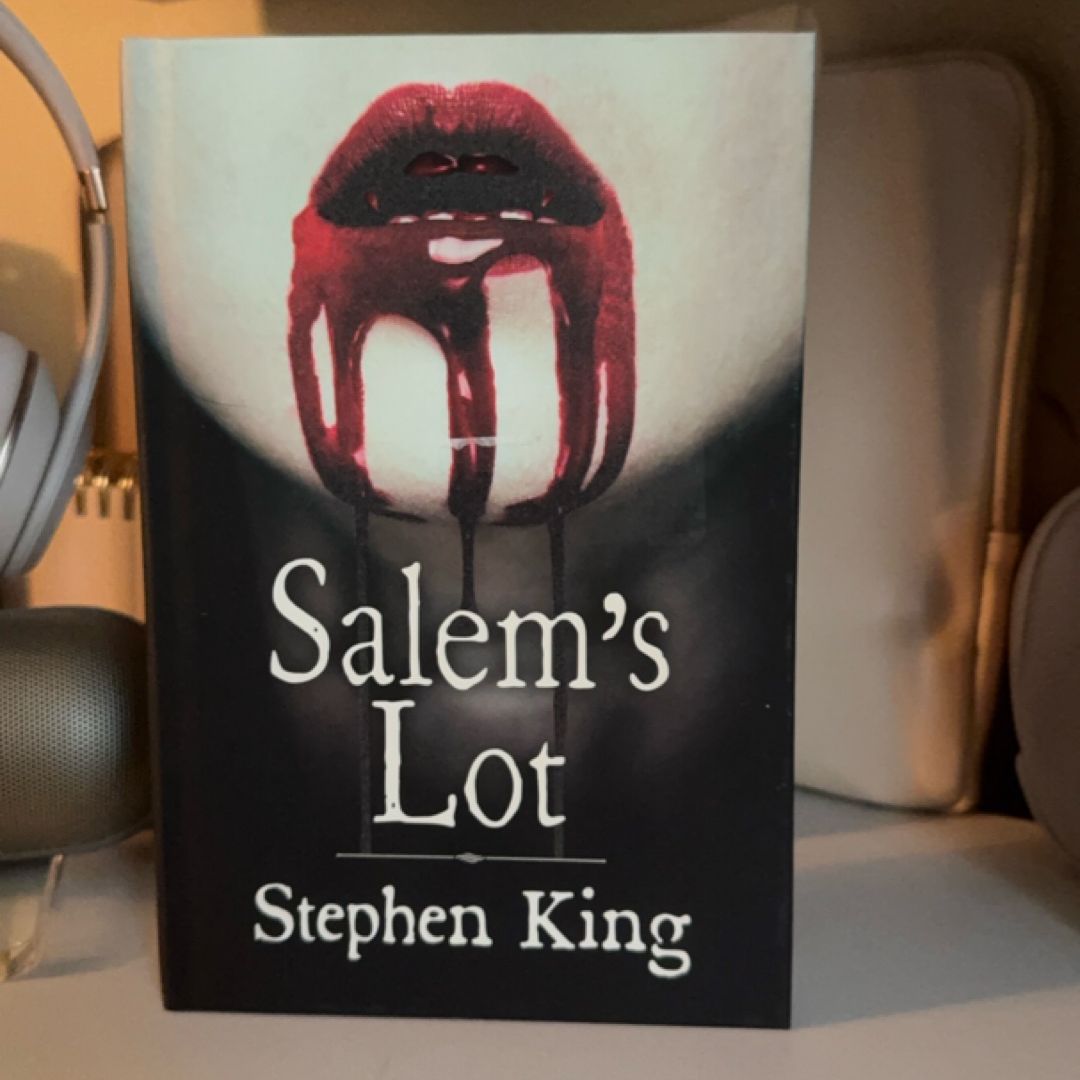Salem's Lot - Exclusive Glow-In-The-Dark Cover