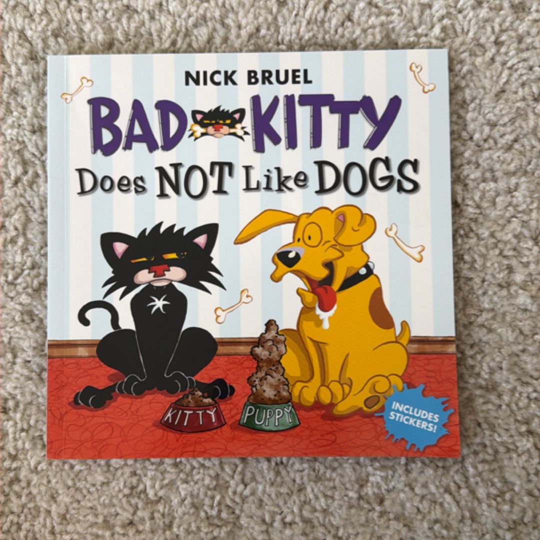 Bad Kitty Does Not Like Dogs