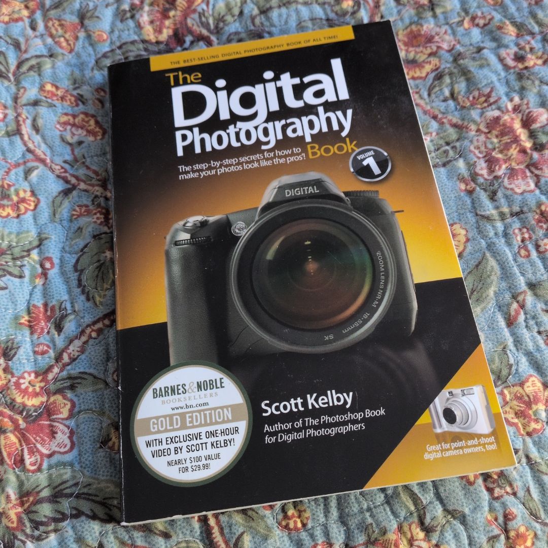 The Digital Photography Book The Step-by-step Secrets for how to Make Your Photos Look Like the Pros'!