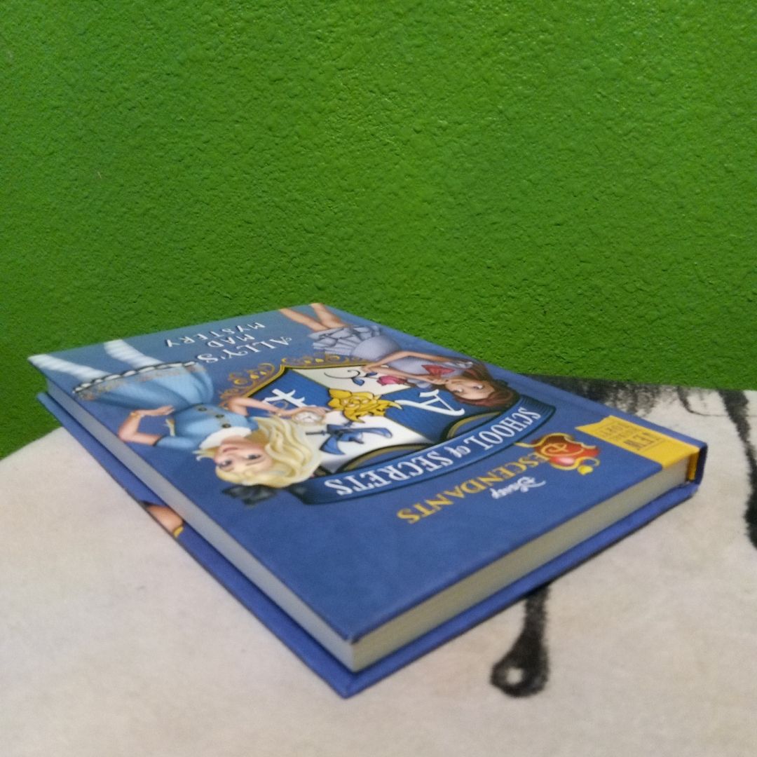 School of Secrets: Ally's Mad Mystery (Disney Descendants)