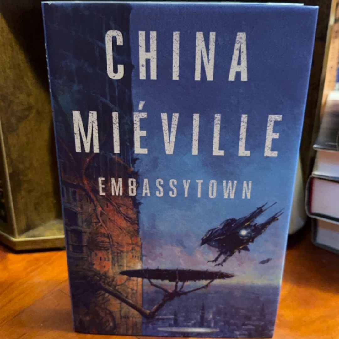 Embassytown (Broken Binding Special Edition)