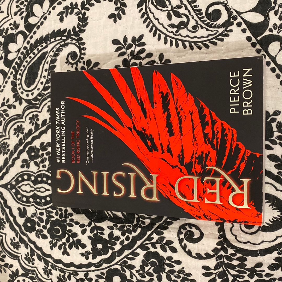 Red Rising by Pierce Brown, Paperback | Pangobooks