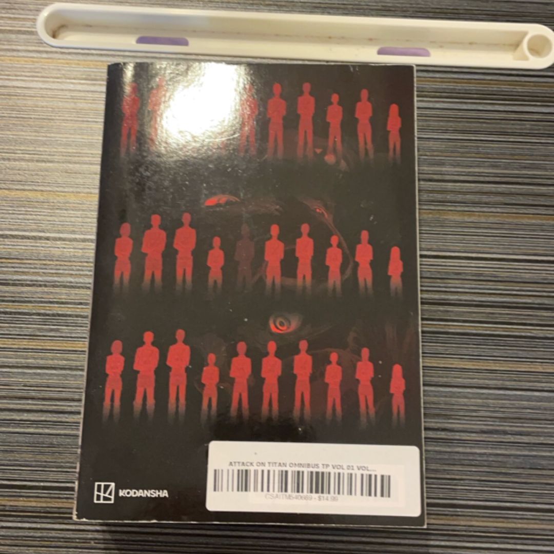 Attack on Titan Omnibus 3 (Vol. 7-9)