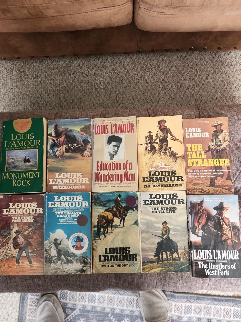 Louis L'Amour Lot of 10 Western Paperback Books Set #7