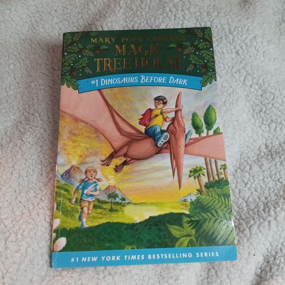 Dinosaurs Before Dark