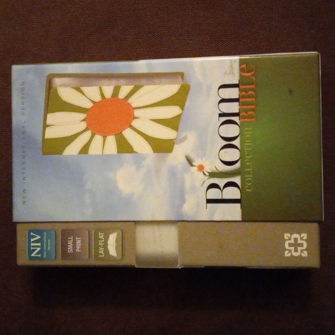 NIV Thinline Bloom