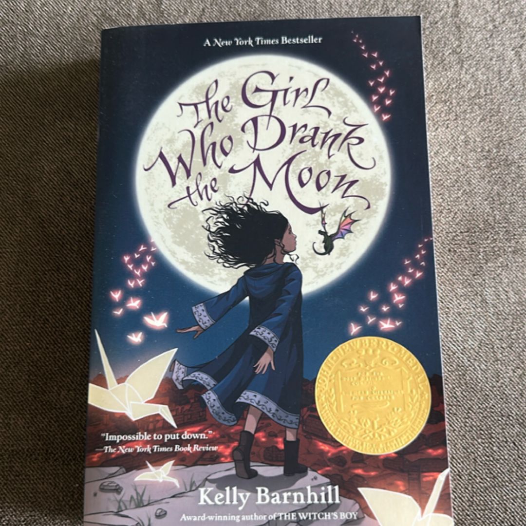 The Girl Who Drank the Moon (Winner of the 2017 Newbery Medal)