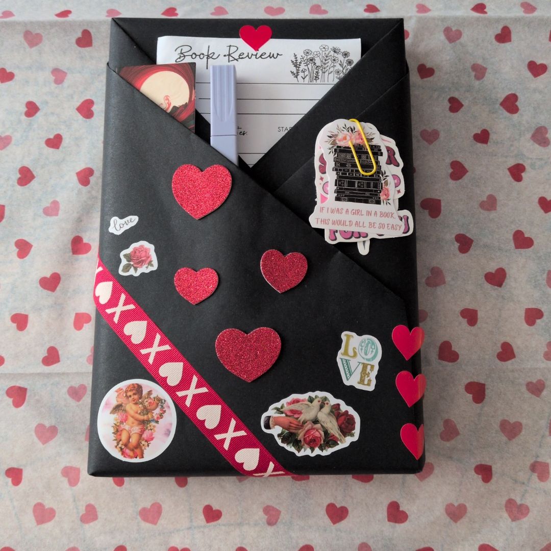 Valentine Blind Date with a Book 💜